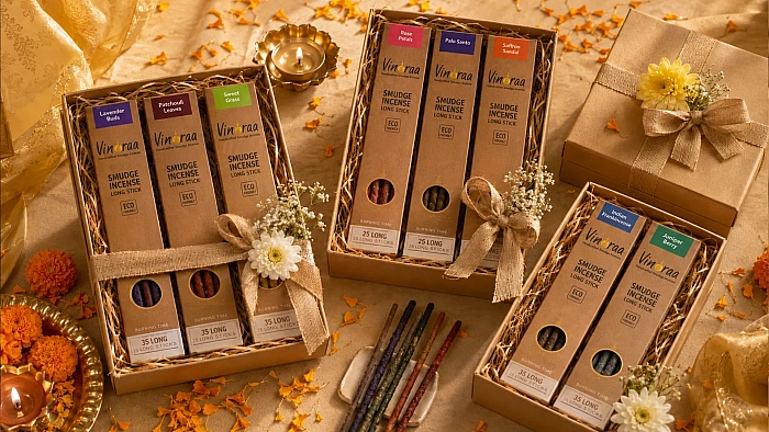 Reset Your Space: A Step-by-Step Guide to Clearing Negative Energy at Home with Vinoraa’s Pure Palo Santo